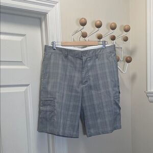 Greg Norman For Tasso Elba - Performance Golf Plaid Shorts - Grey - 34